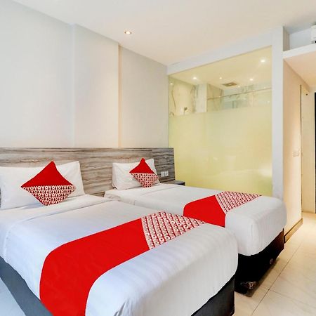 Collection O Cihampelas Near Ciwalk Formerly I Sleep Hotel Bandung Exterior photo
